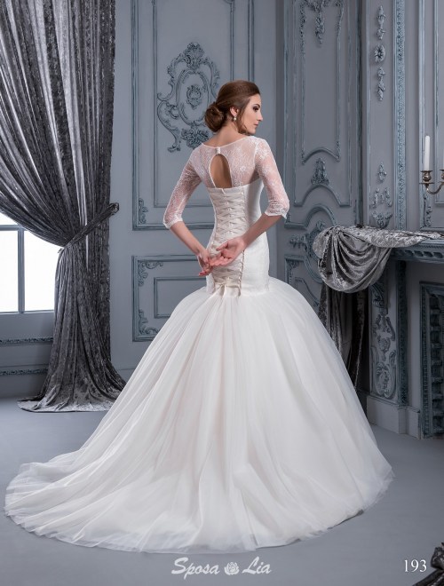 https://www.sposa-lia.com/images/stories/virtuemart/product/193       (3).jpg